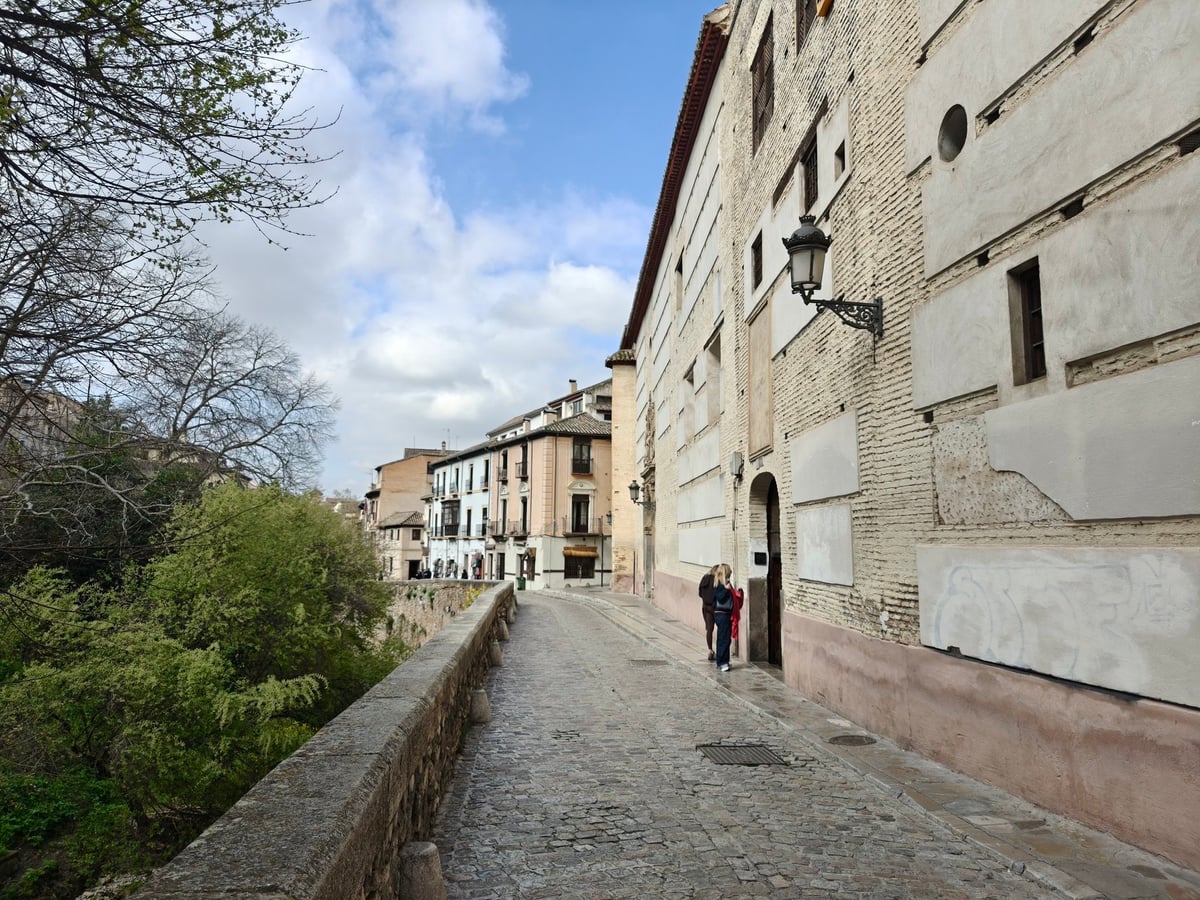 Calle, edificio, monumento, paisaje o escena urbana de Granada