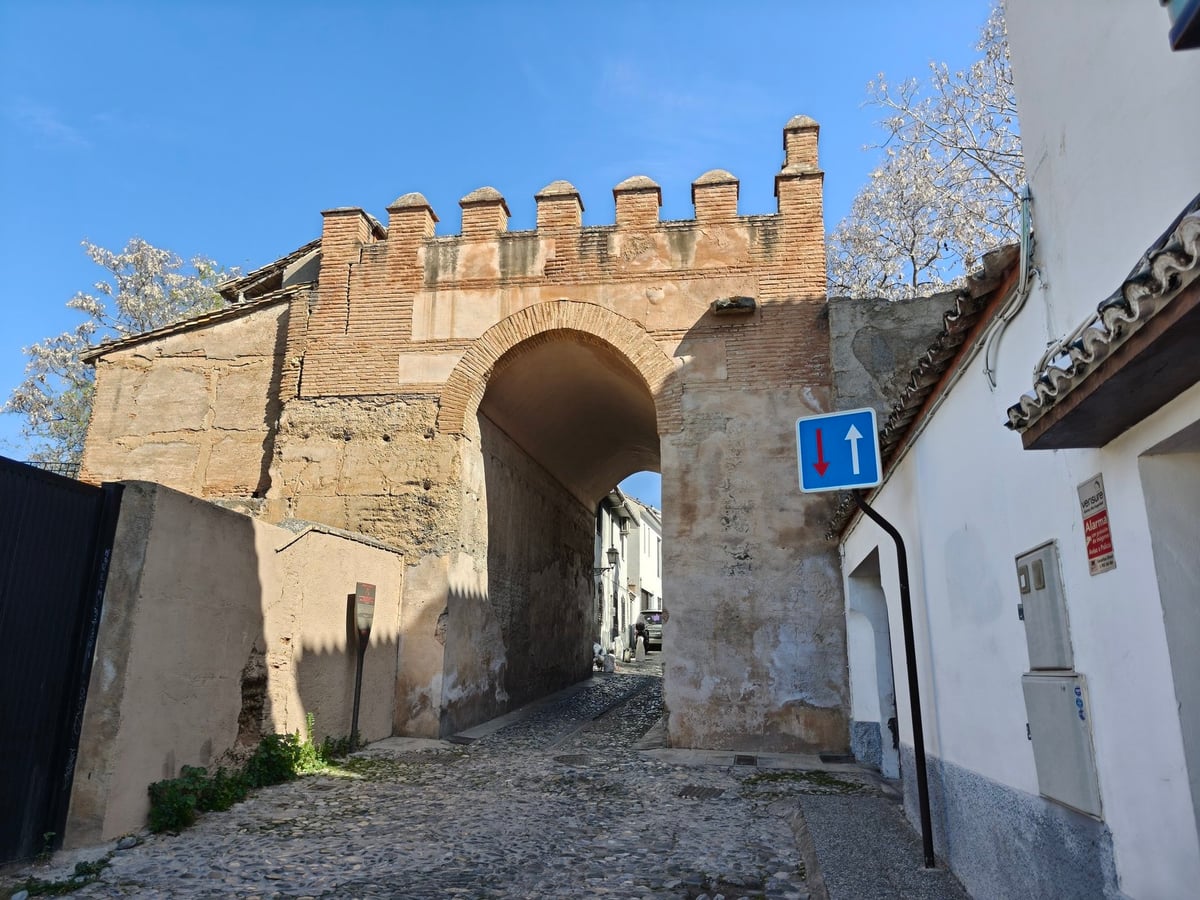 Calle, edificio, monumento, paisaje o escena urbana de Granada