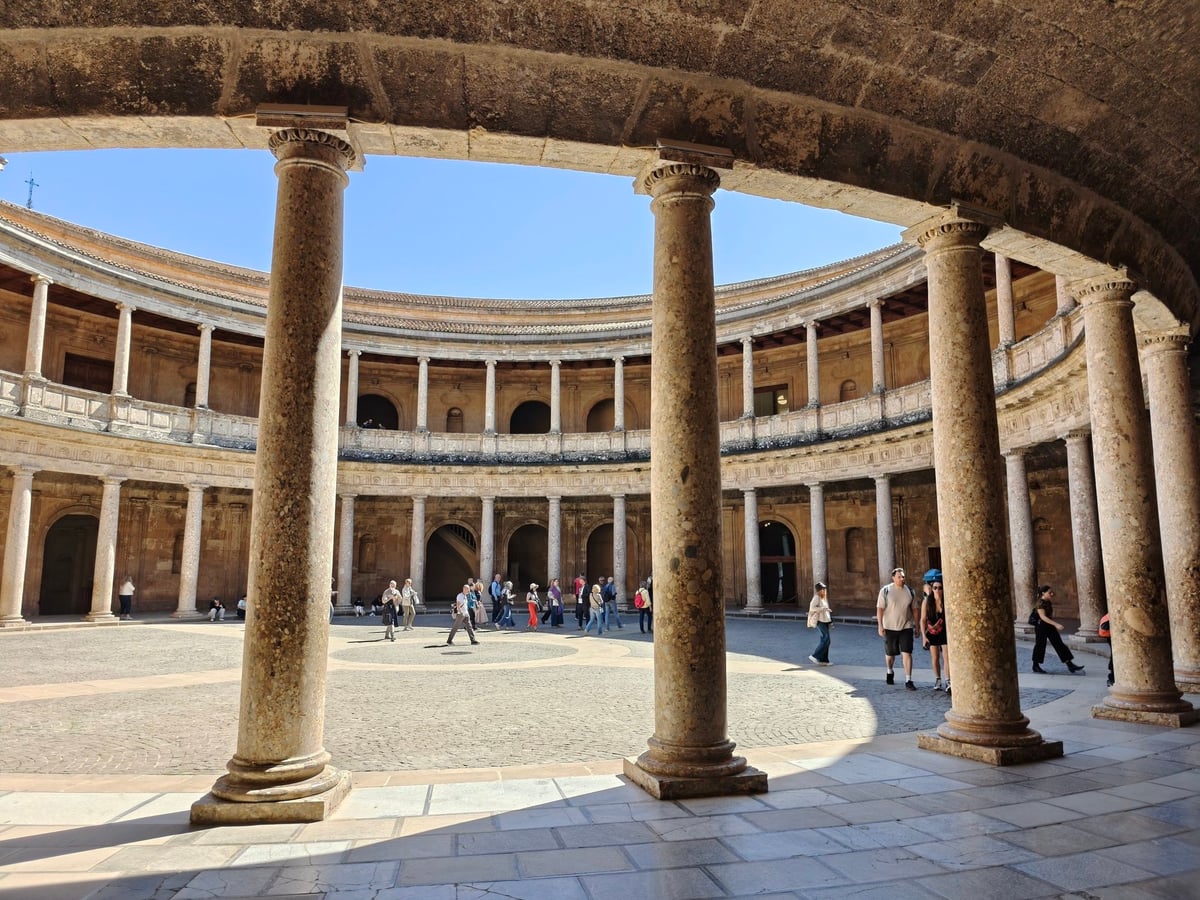 Calle, edificio, monumento, paisaje o escena urbana de Granada