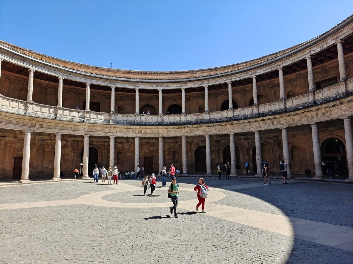 Calle, edificio, monumento, paisaje o escena urbana de Granada