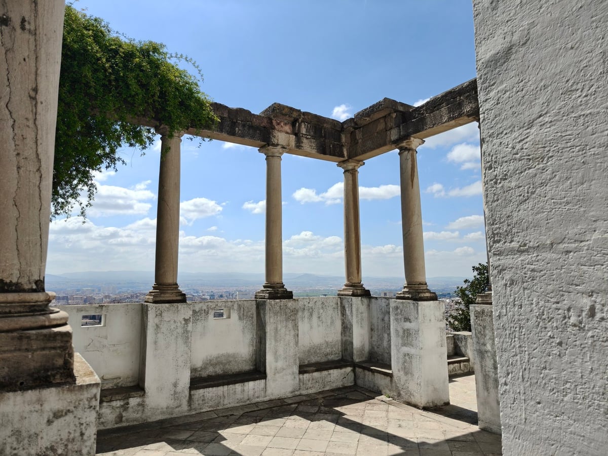 Calle, edificio, monumento, paisaje o escena urbana de Granada