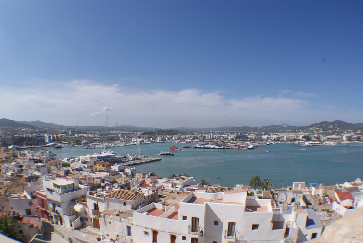 El Portal de ses Taules, entrada principal al recinto amurallado de Dalt Vila