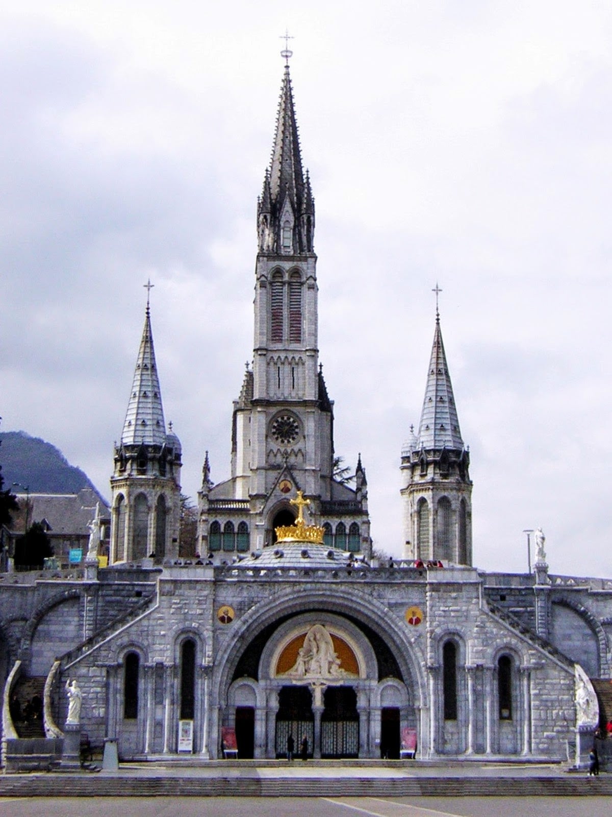 Santuario, monumento o paisaje urbano de Lourdes