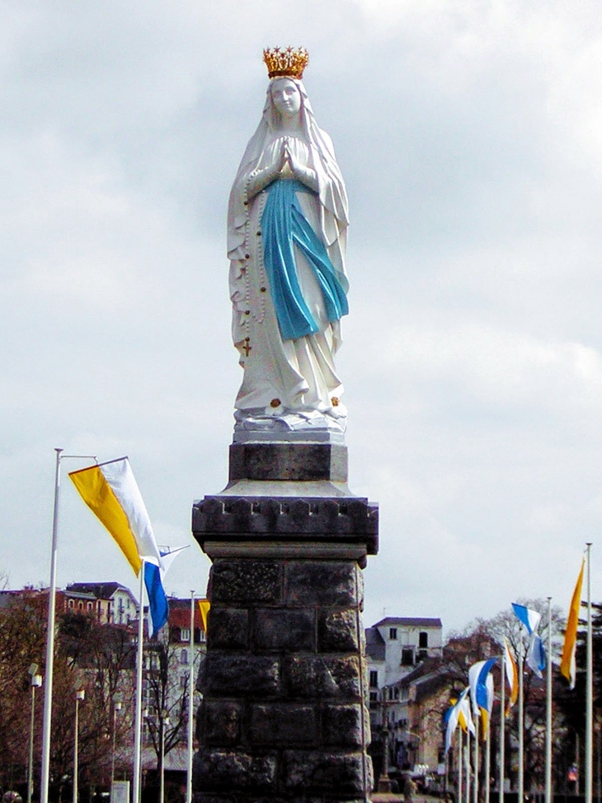 Santuario, monumento o paisaje urbano de Lourdes