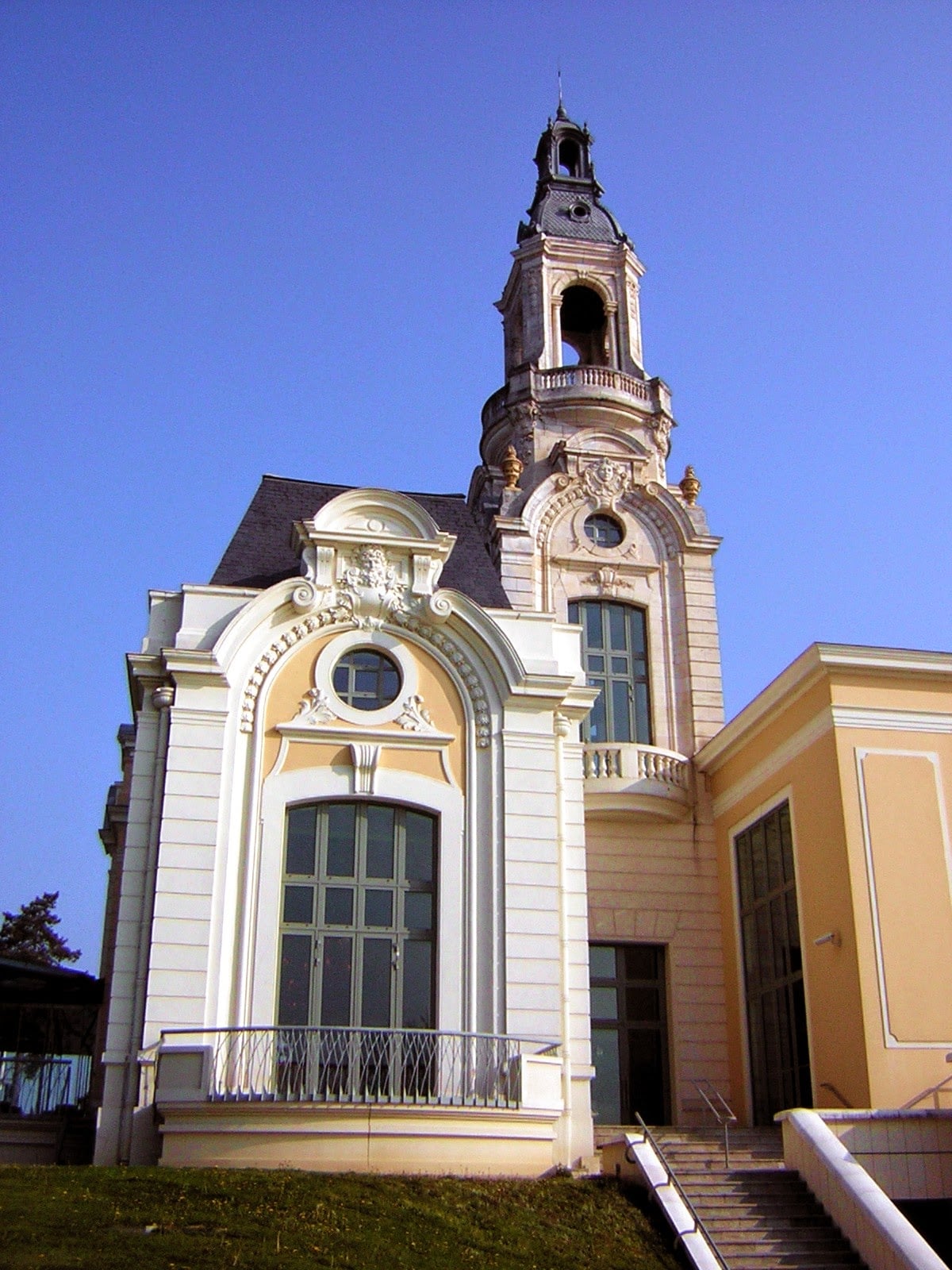 Santuario, monumento o paisaje urbano de Lourdes