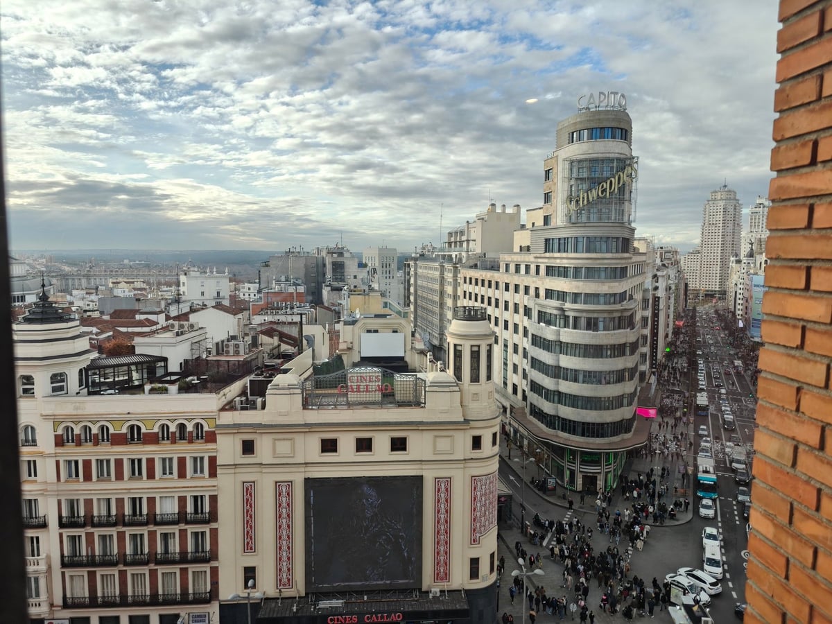 Vista panorámica de los tejados de Madrid desde el mirador del Corte Inglés de Callao.