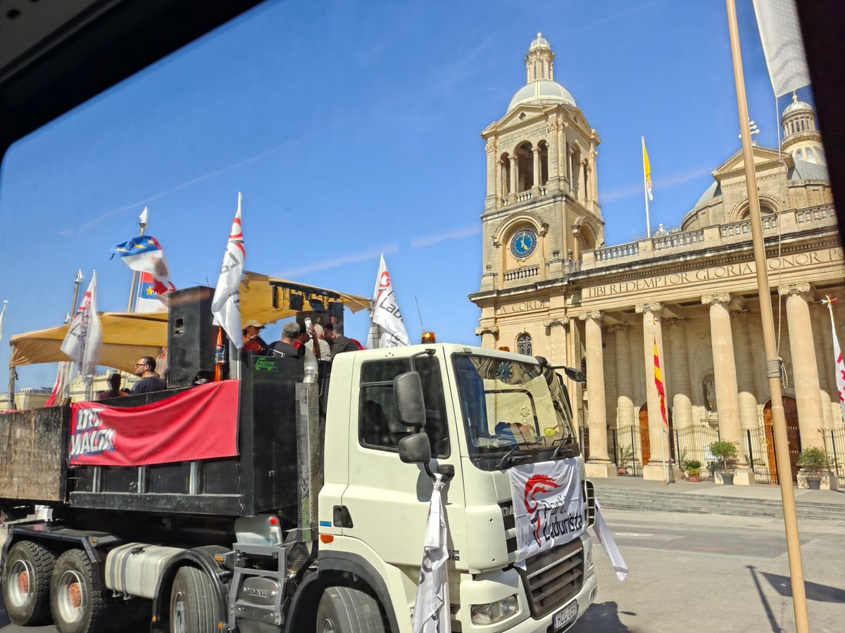 Paisaje, calle, edificio, monumento o escena de Malta