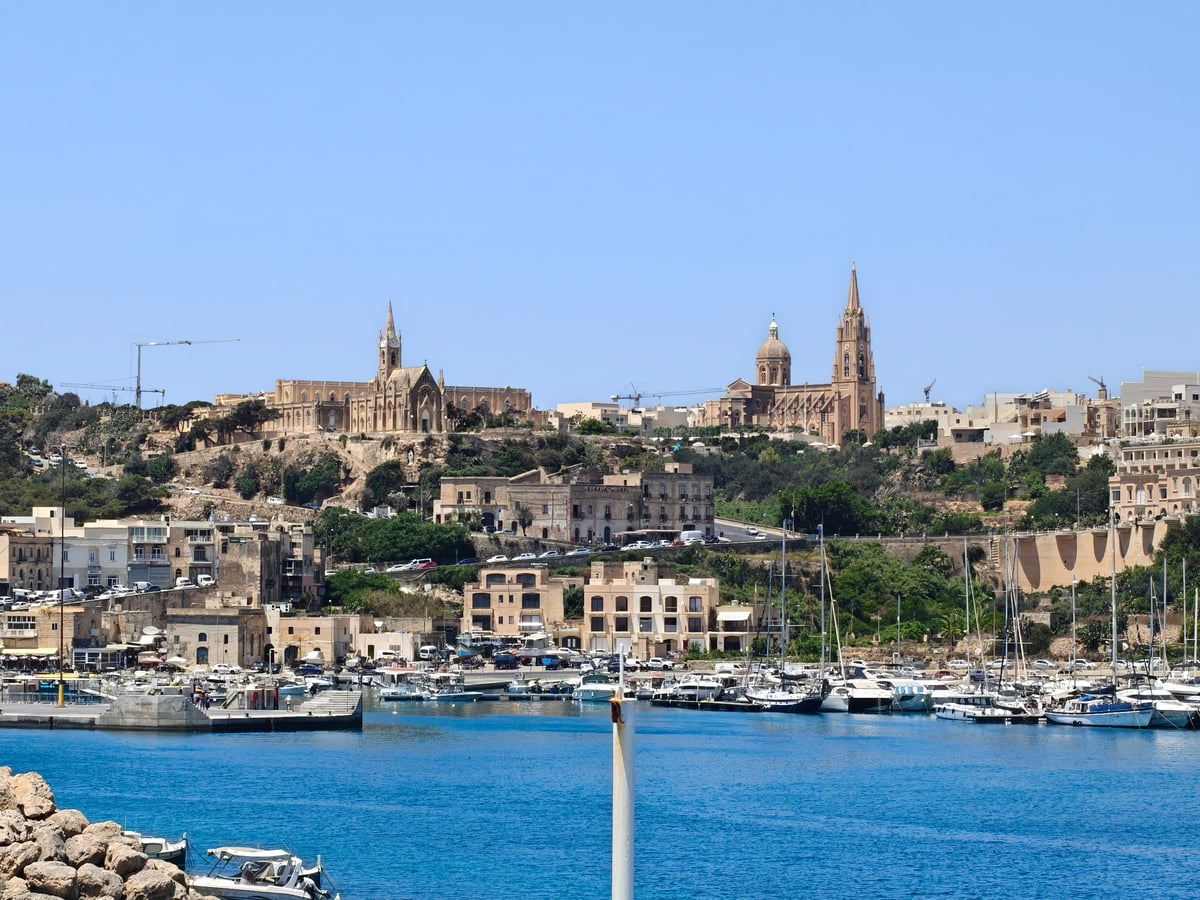 Paisaje, calle, edificio, monumento o escena de Malta