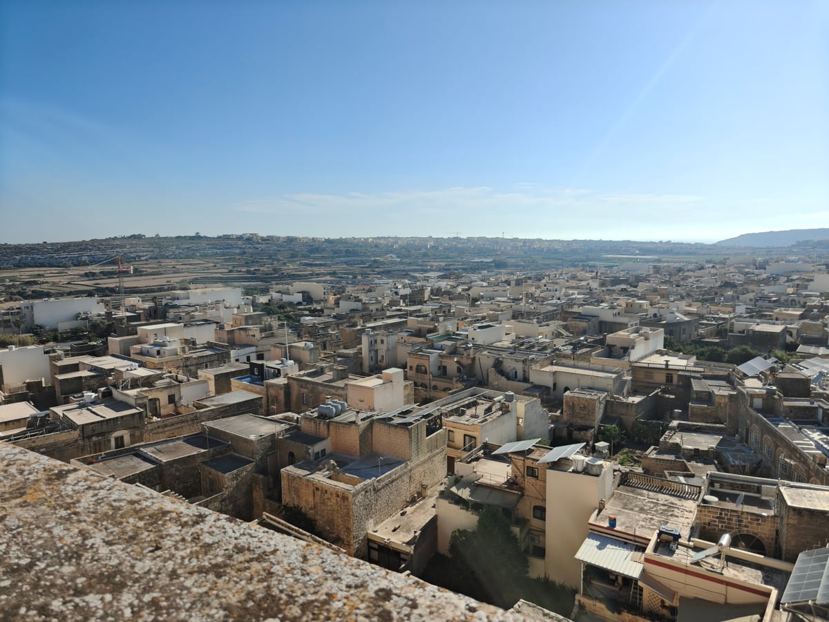Paisaje, calle, edificio, monumento o escena de Malta