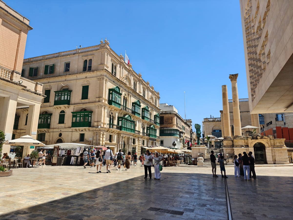 Paisaje, calle, edificio, monumento o escena de Malta