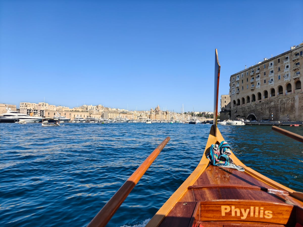 Paisaje, calle, edificio, monumento o escena de Malta