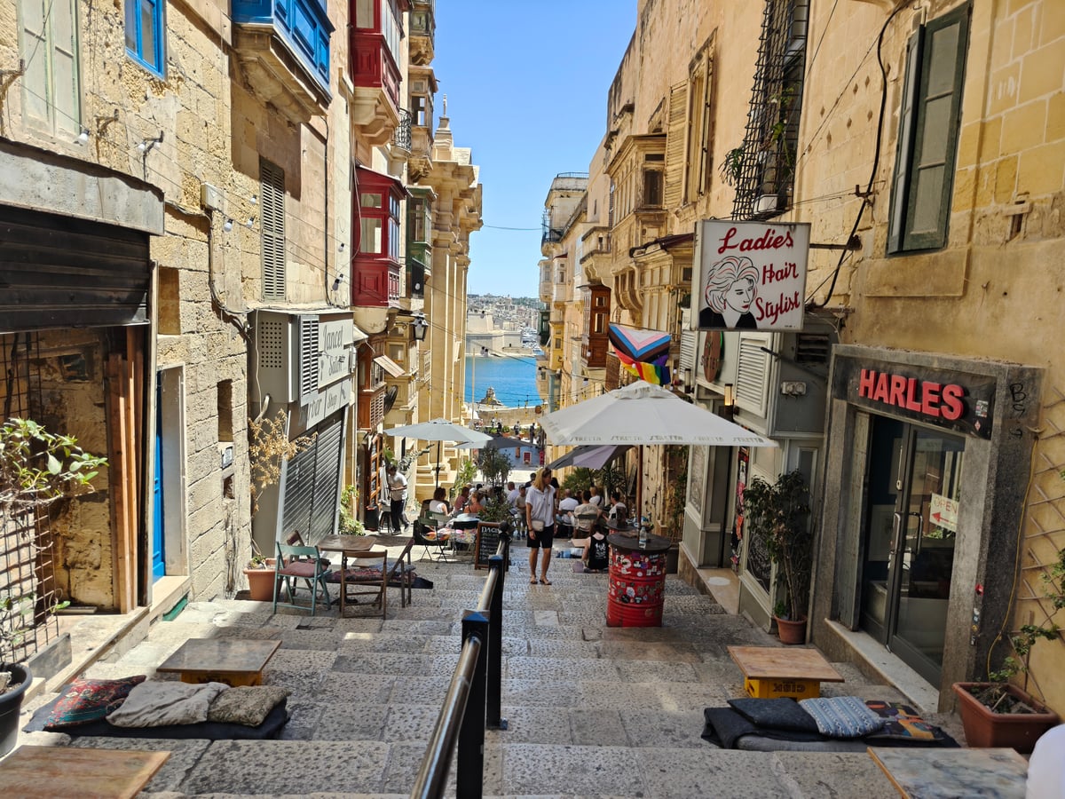 Paisaje, calle, edificio, monumento o escena de Malta