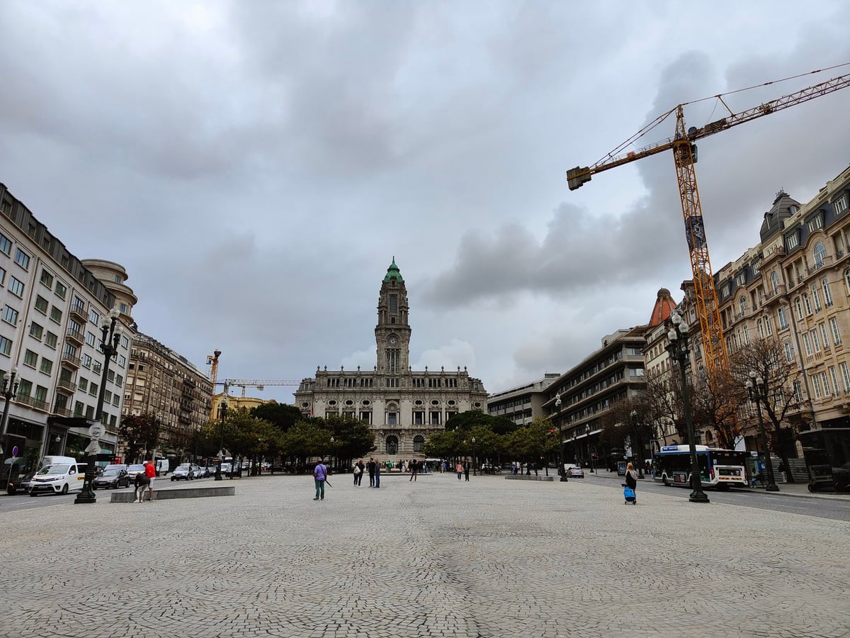 Calle, edificio, monumento o paisaje del centro histórico de Oporto