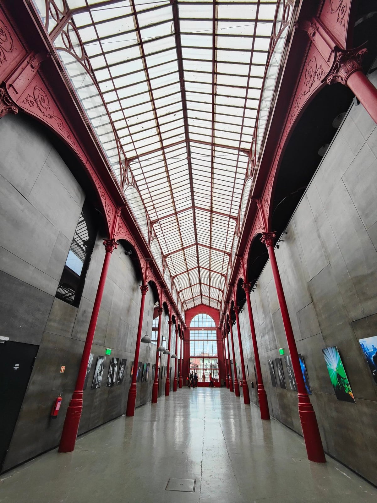 Calle, edificio, monumento o paisaje del centro histórico de Oporto