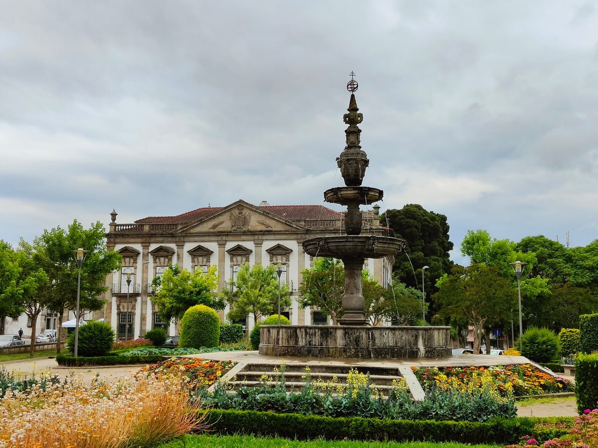 Calle, edificio, monumento o paisaje del centro histórico de Oporto