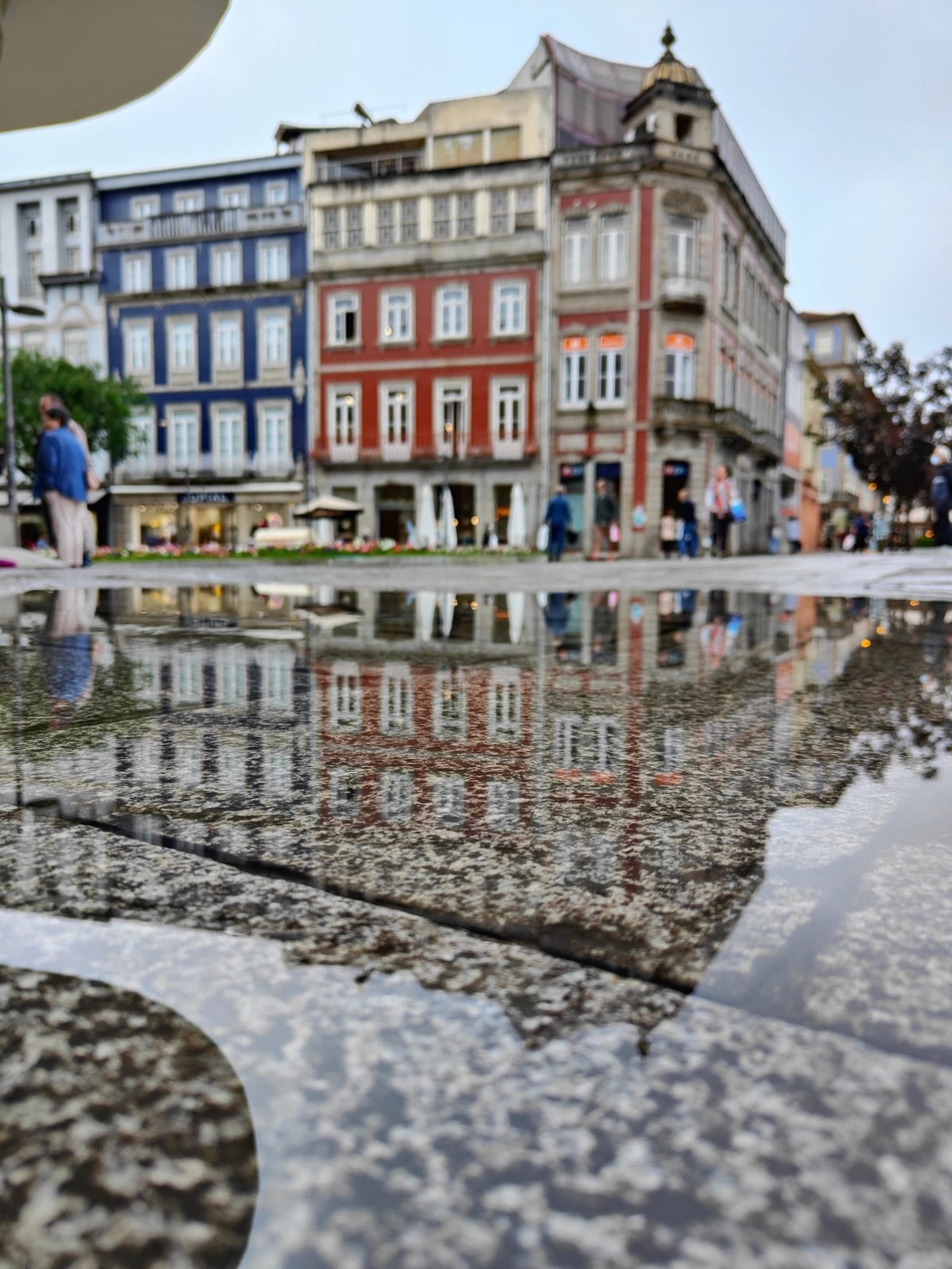 Calle, edificio, monumento o paisaje del centro histórico de Oporto