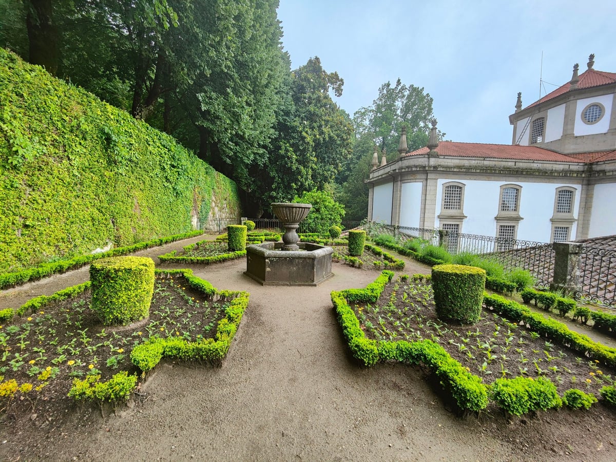 Calle, edificio, monumento o paisaje del centro histórico de Oporto