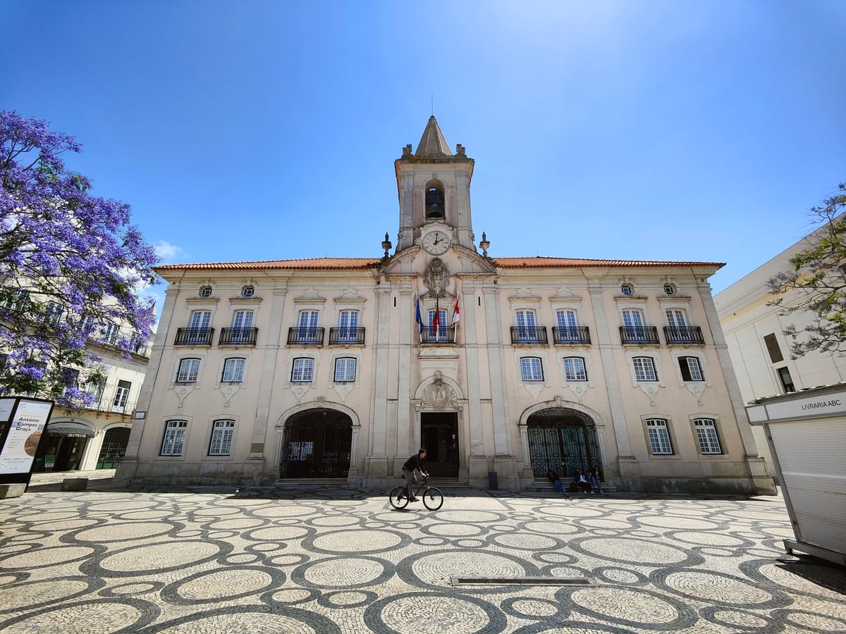 Calle, edificio, monumento o paisaje del centro histórico de Oporto