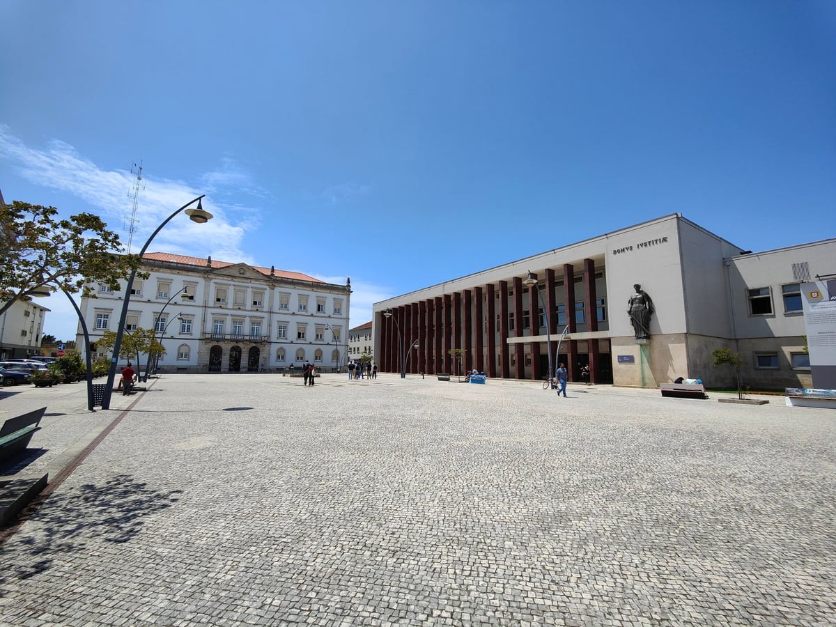Calle, edificio, monumento o paisaje del centro histórico de Oporto