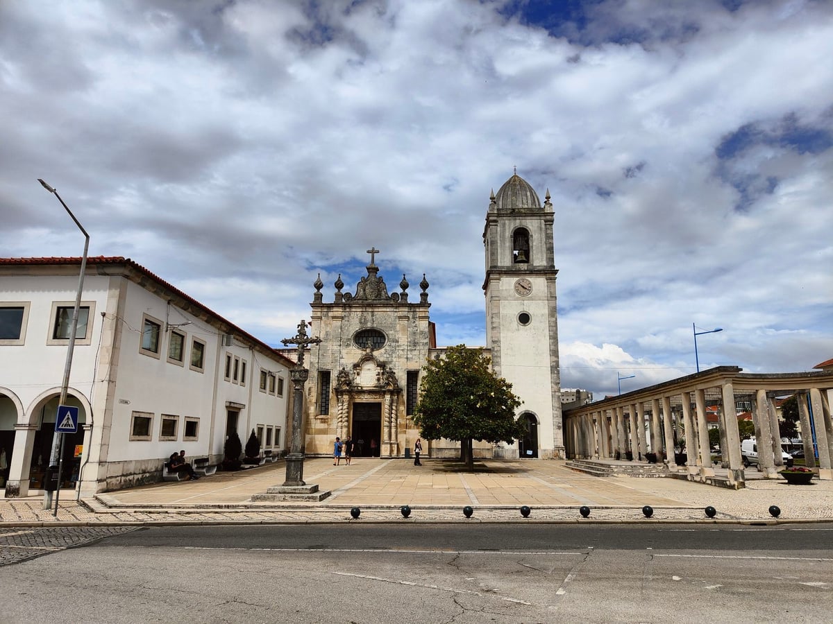 Calle, edificio, monumento o paisaje del centro histórico de Oporto