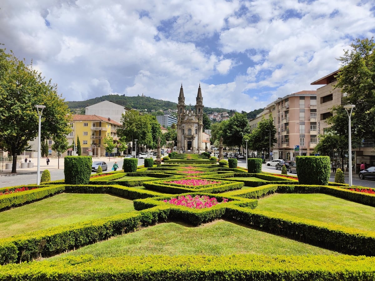 Calle, edificio, monumento o paisaje del centro histórico de Oporto