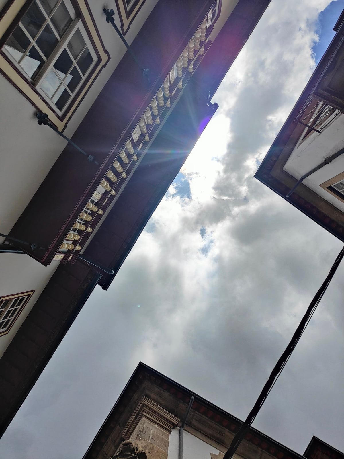 Calle, edificio, monumento o paisaje del centro histórico de Oporto