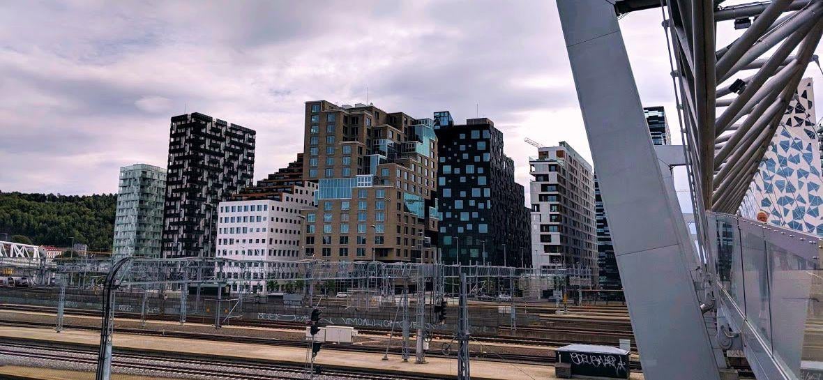Calle, edificio, paisaje o monumento de Oslo