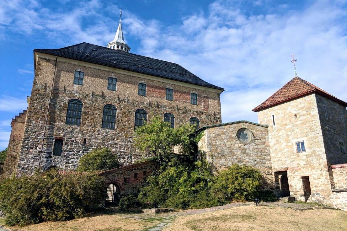 El fiordo de Oslo visto desde las murallas de la fortaleza de Akershus