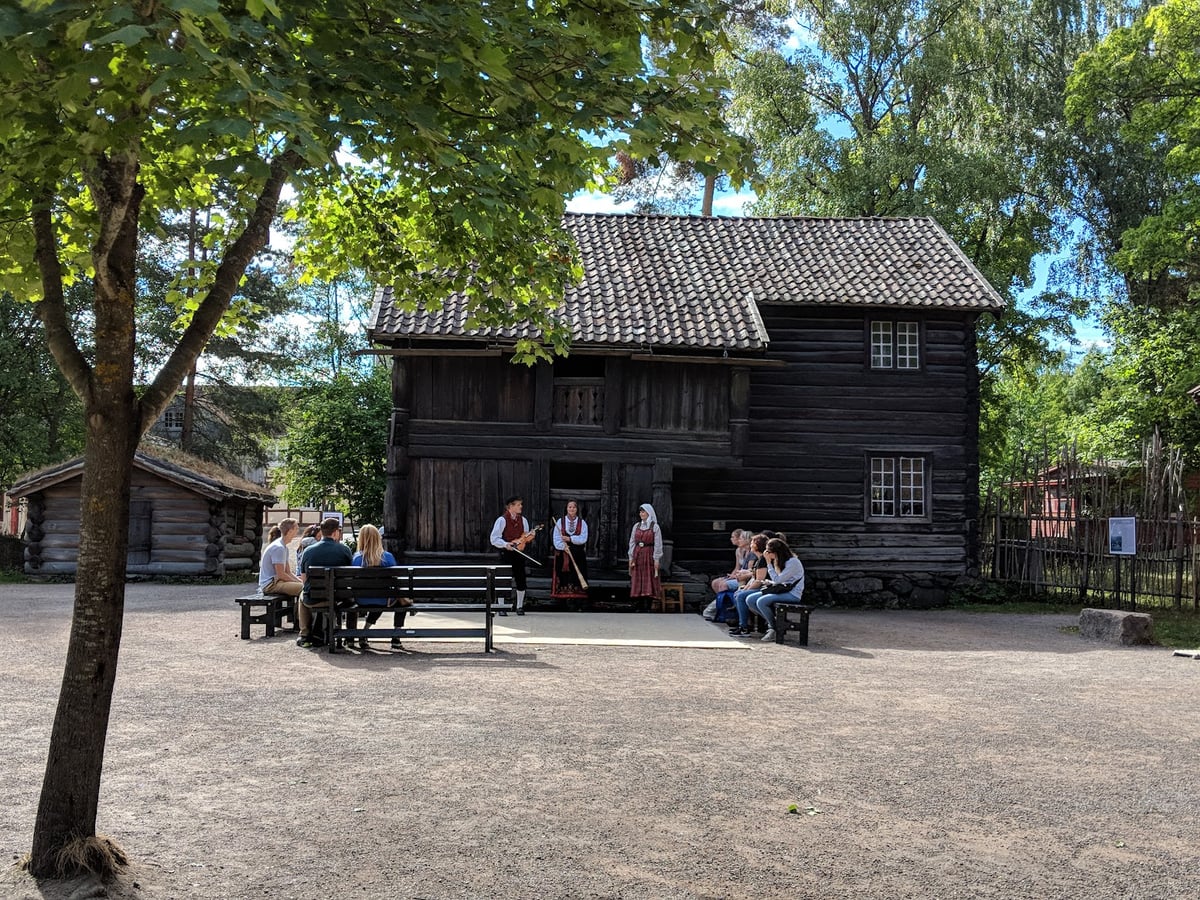 Calle, edificio, paisaje o monumento de Oslo