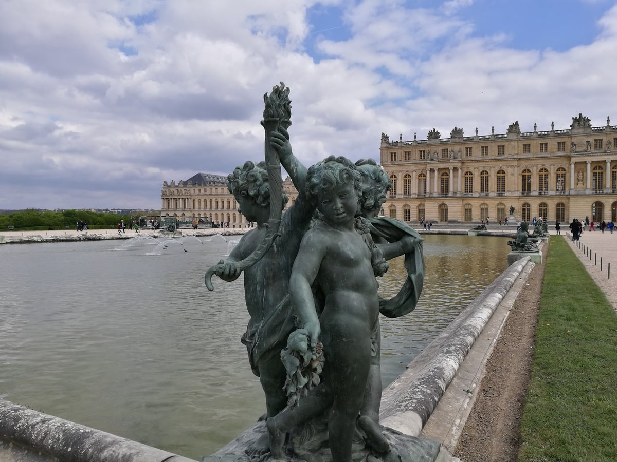 Calle, edificio o monumento de París