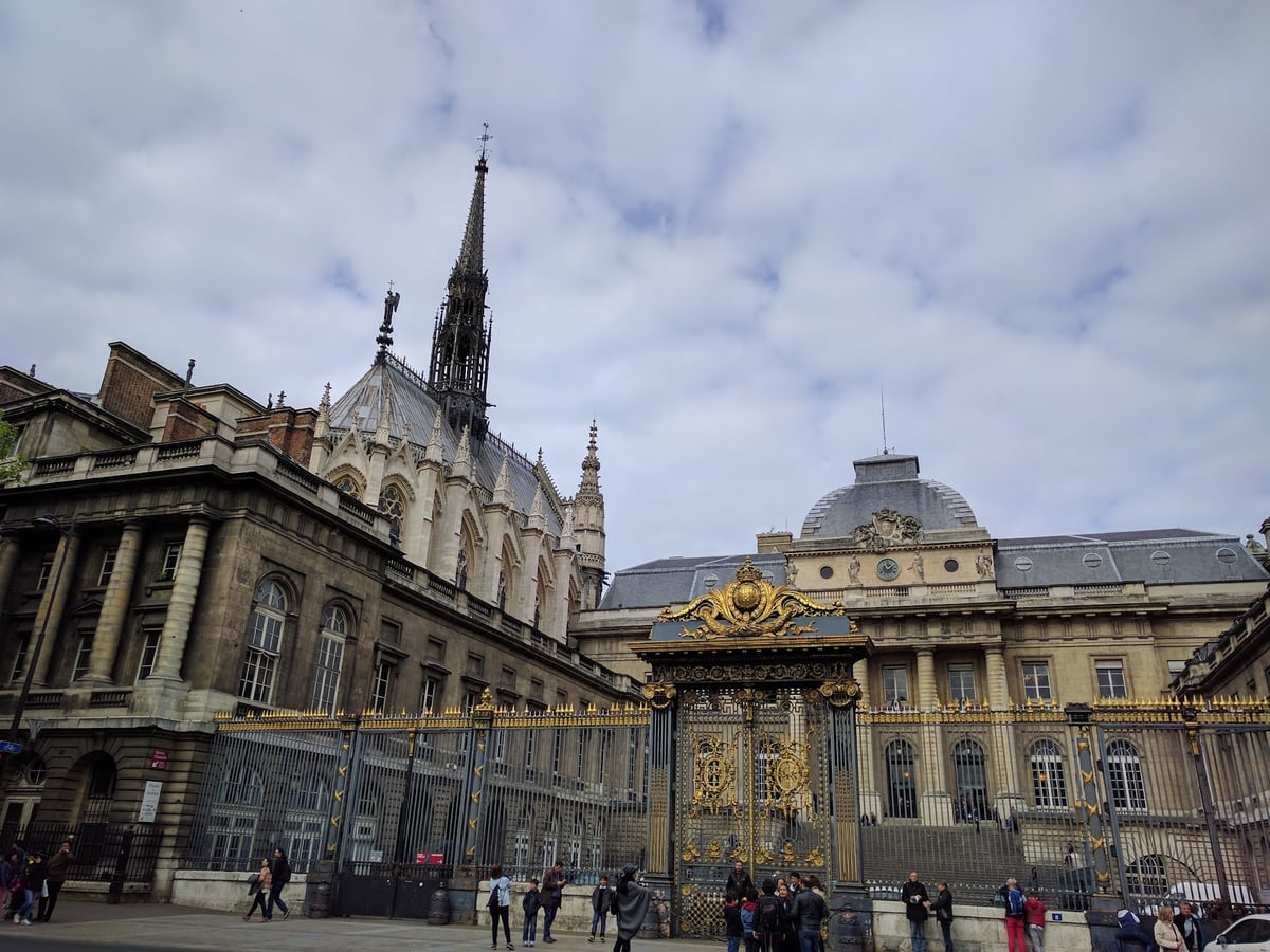 Un rincón de la Île de la Cité, en el entorno de Notre-Dame y la Sainte-Chapelle.