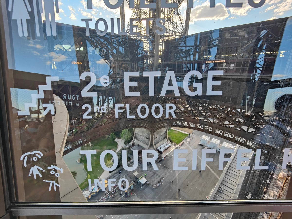 Calle, edificio, monumento o paisaje urbano de París
