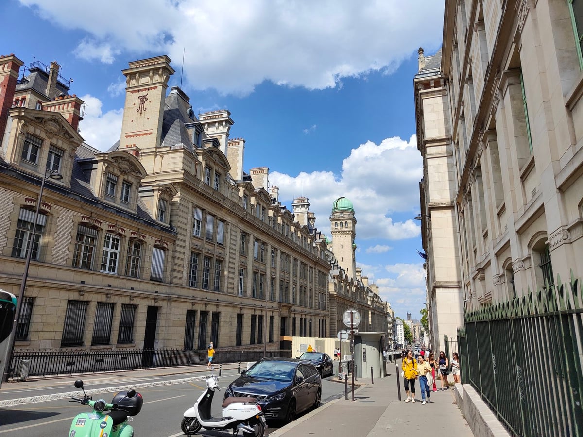 Calle, edificio, monumento o paisaje urbano de París