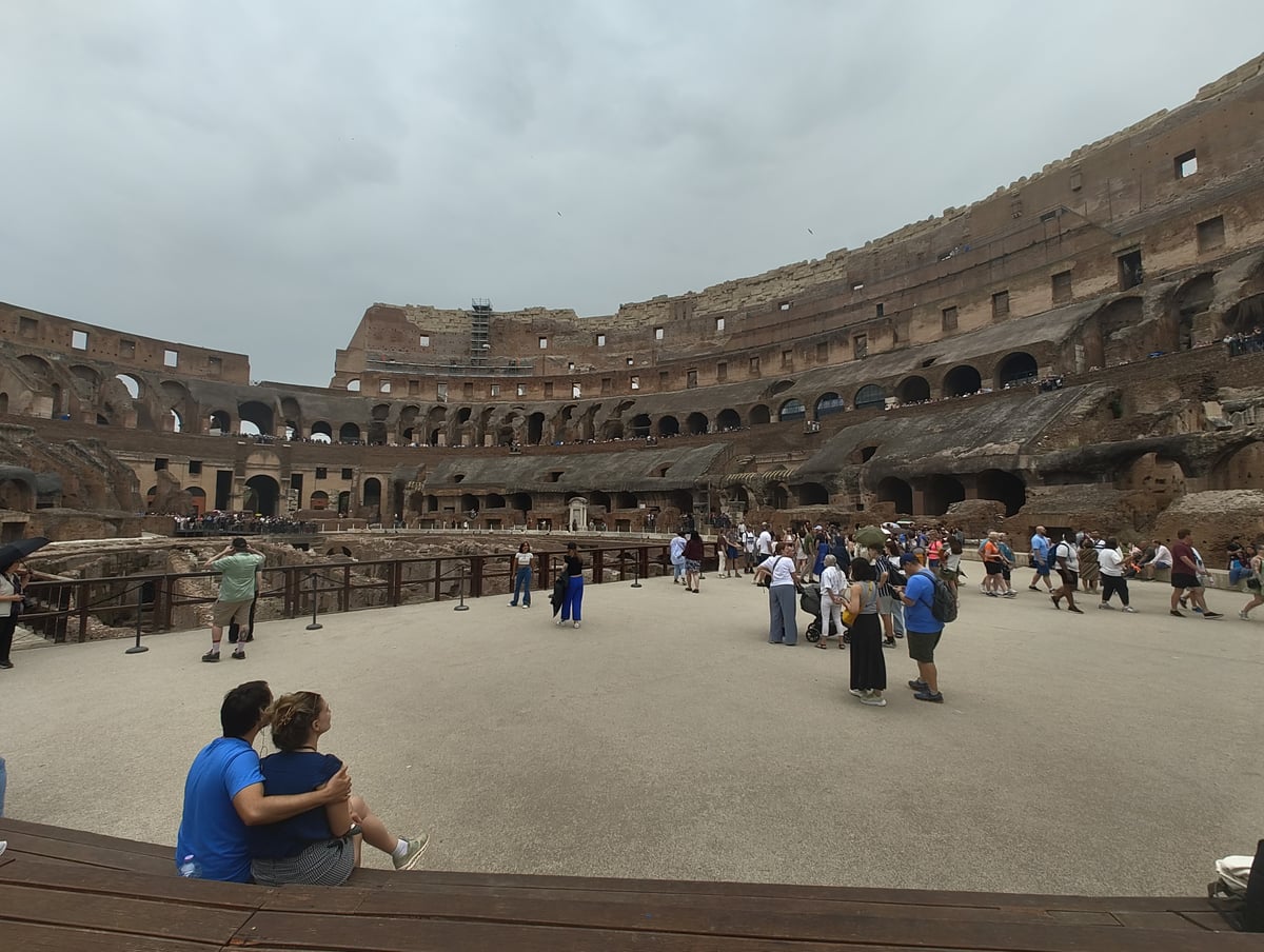 Coliseo de Roma y sus estructuras arqueológicas