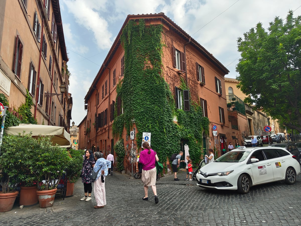 Calles y plazas del centro histórico de Roma