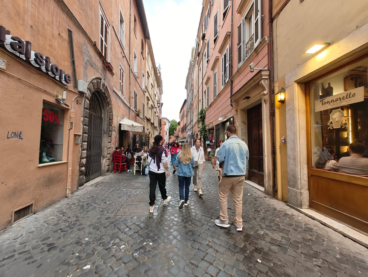 Calles y plazas del centro histórico de Roma
