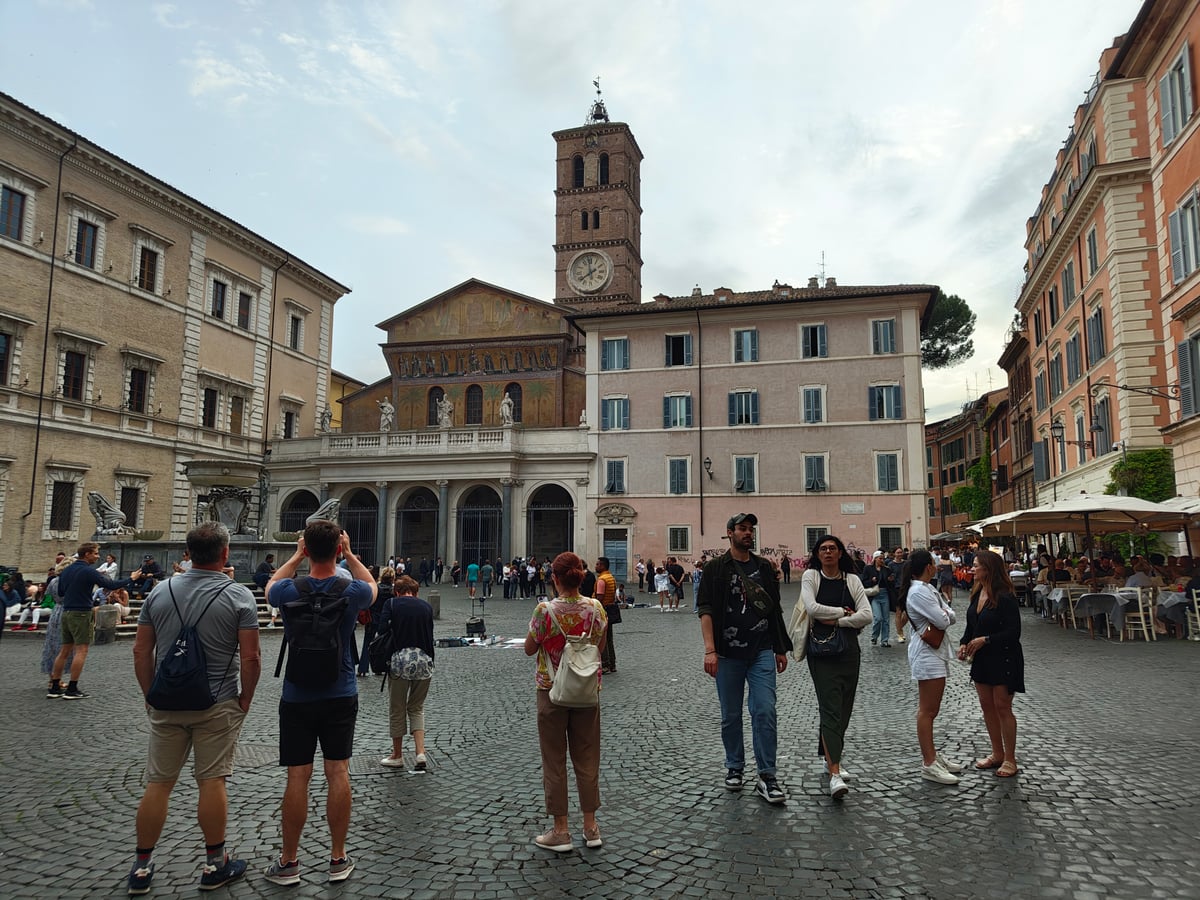 Calles y plazas del centro histórico de Roma