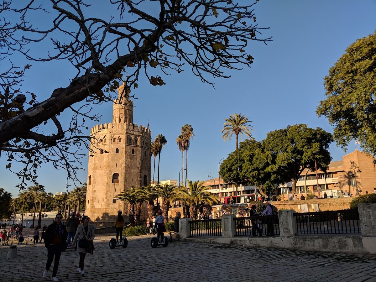 Calle, edificio, monumento o paisaje urbano de Sevilla