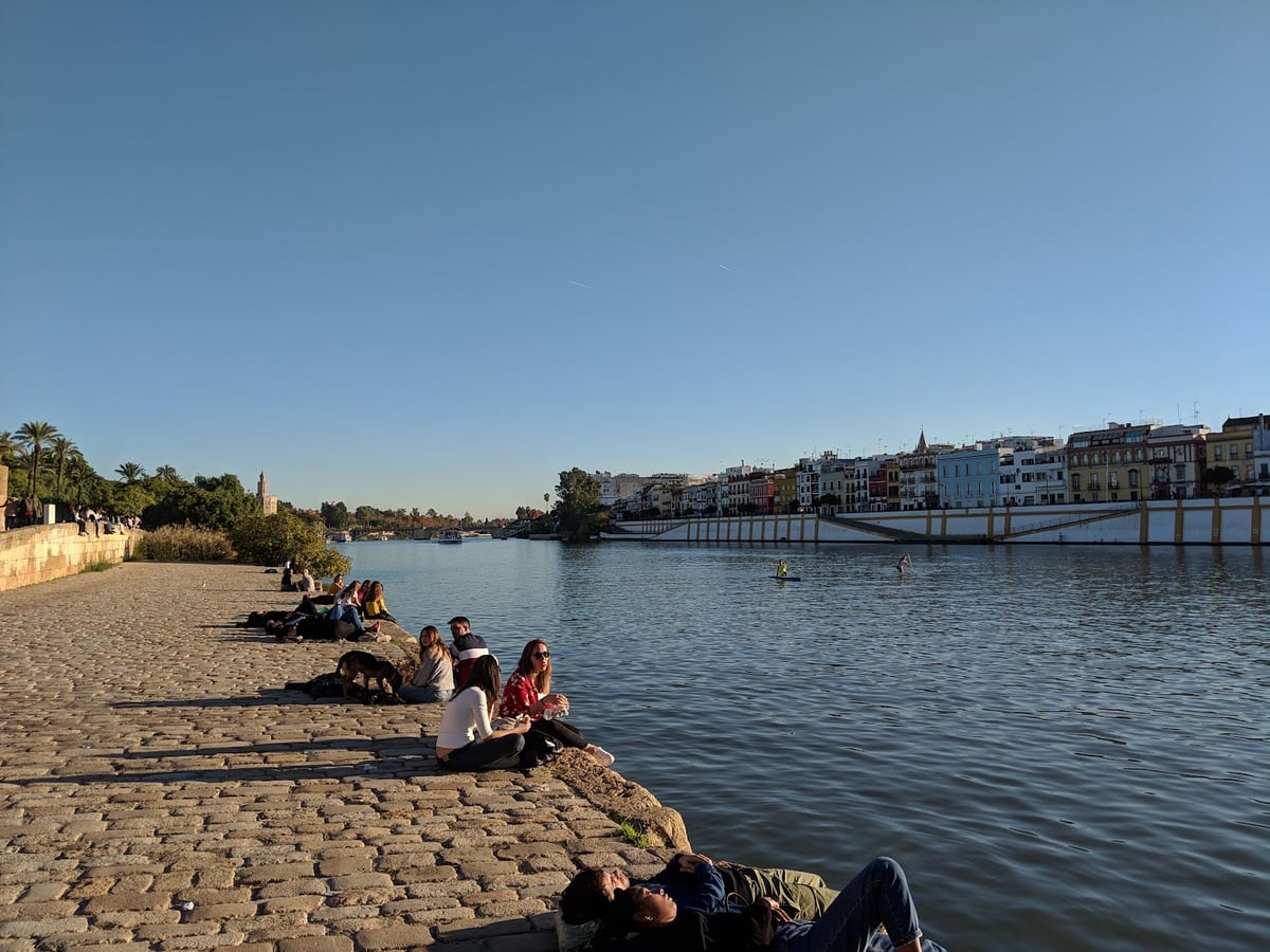 Calle, edificio, monumento o paisaje urbano de Sevilla
