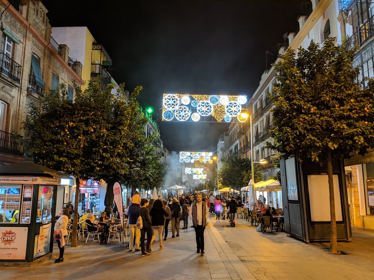 Calle, edificio, monumento o paisaje urbano de Sevilla
