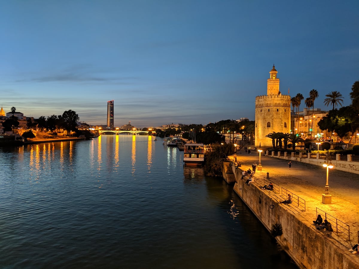 Calle, edificio, monumento o paisaje urbano de Sevilla