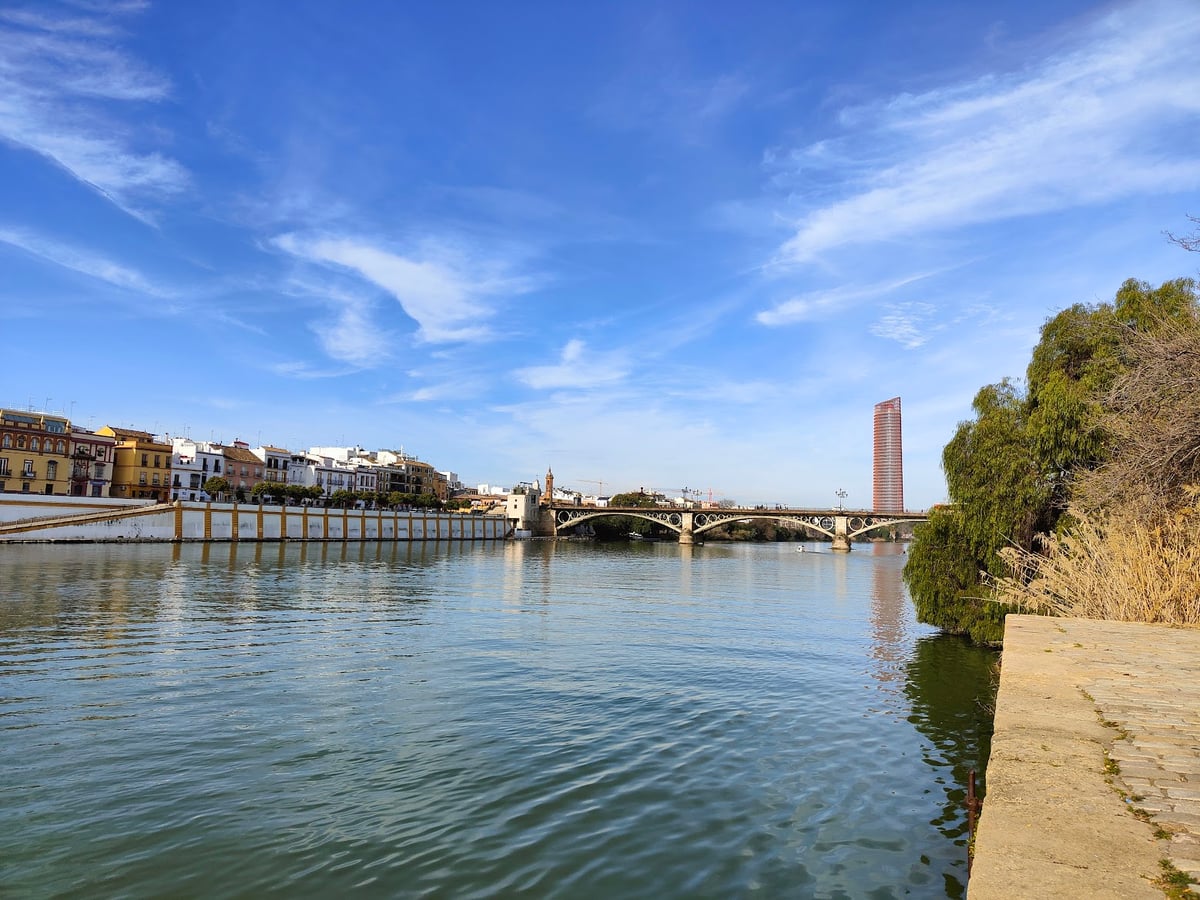 Calle, edificio, monumento o paisaje urbano de Sevilla