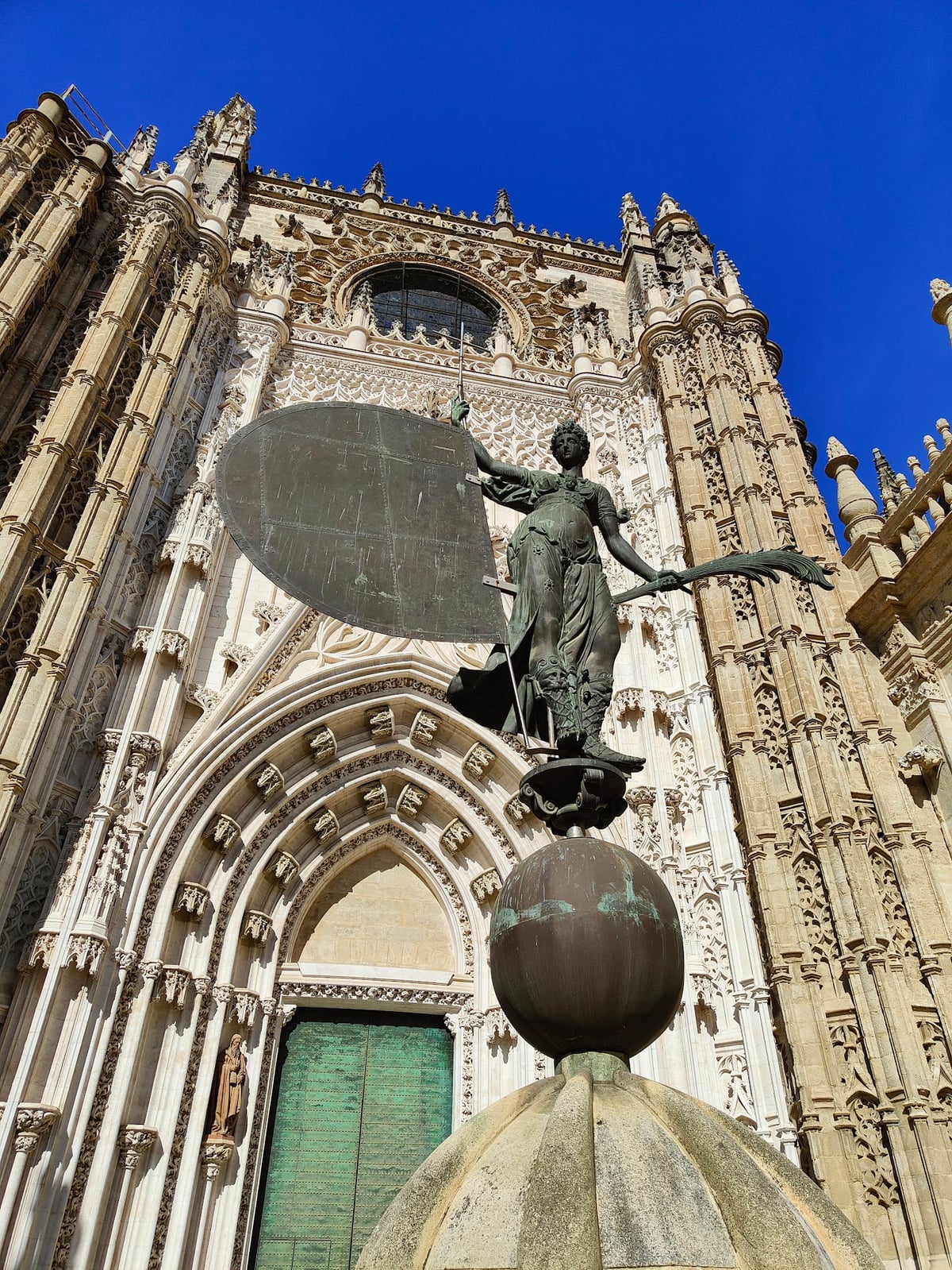 Calle, edificio, monumento o paisaje urbano de Sevilla