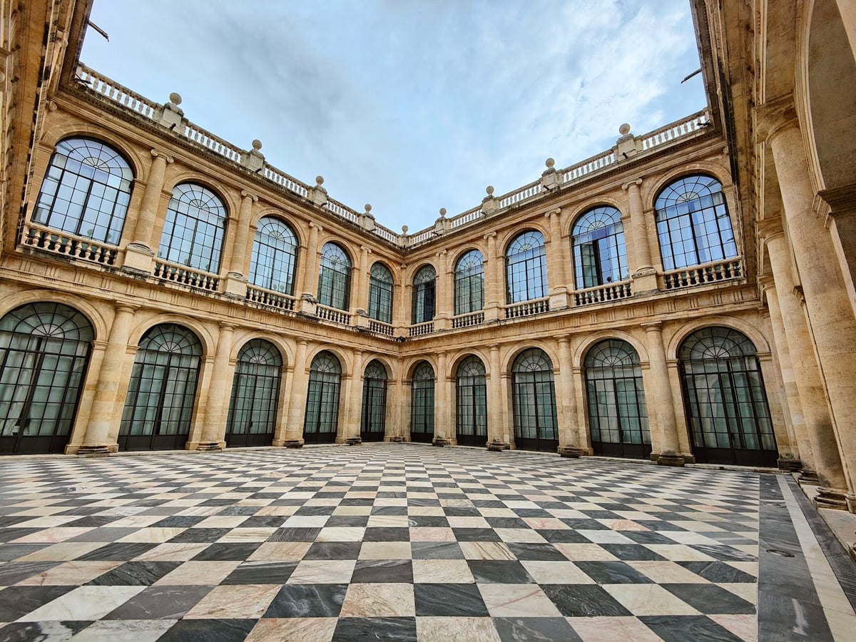 Calle, edificio, monumento o paisaje urbano de Sevilla