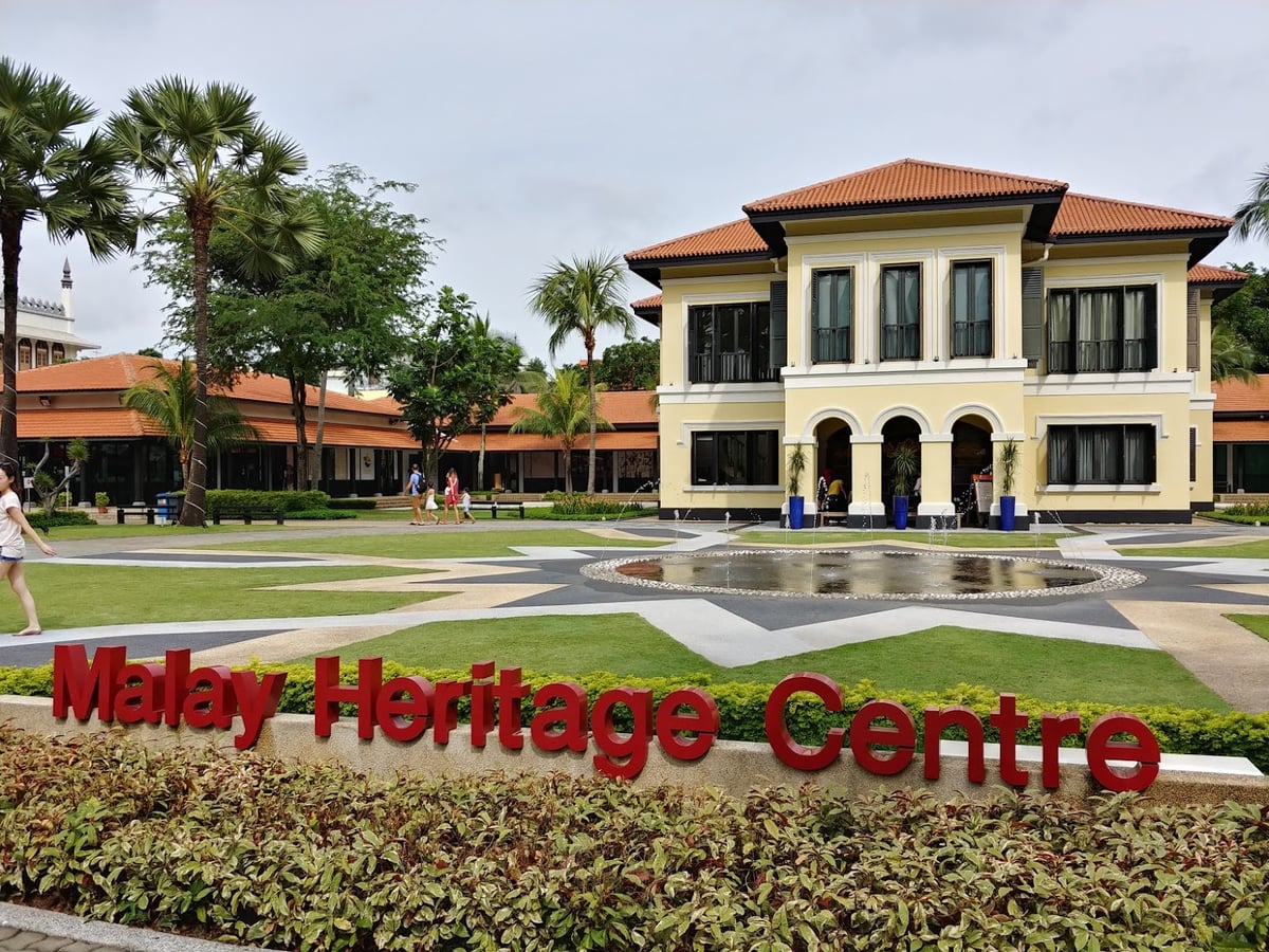 Edificios históricos y calles del centro de Singapur