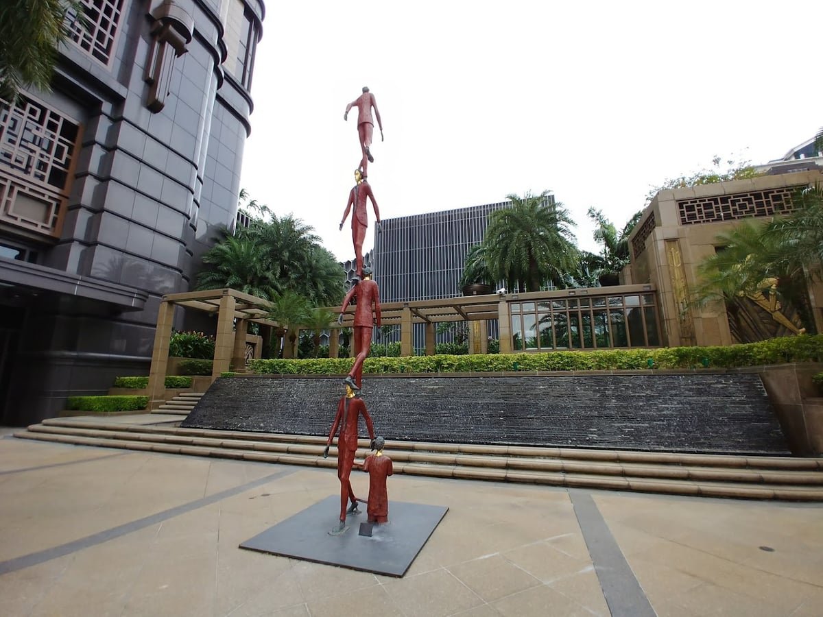 Edificios históricos y calles del centro de Singapur