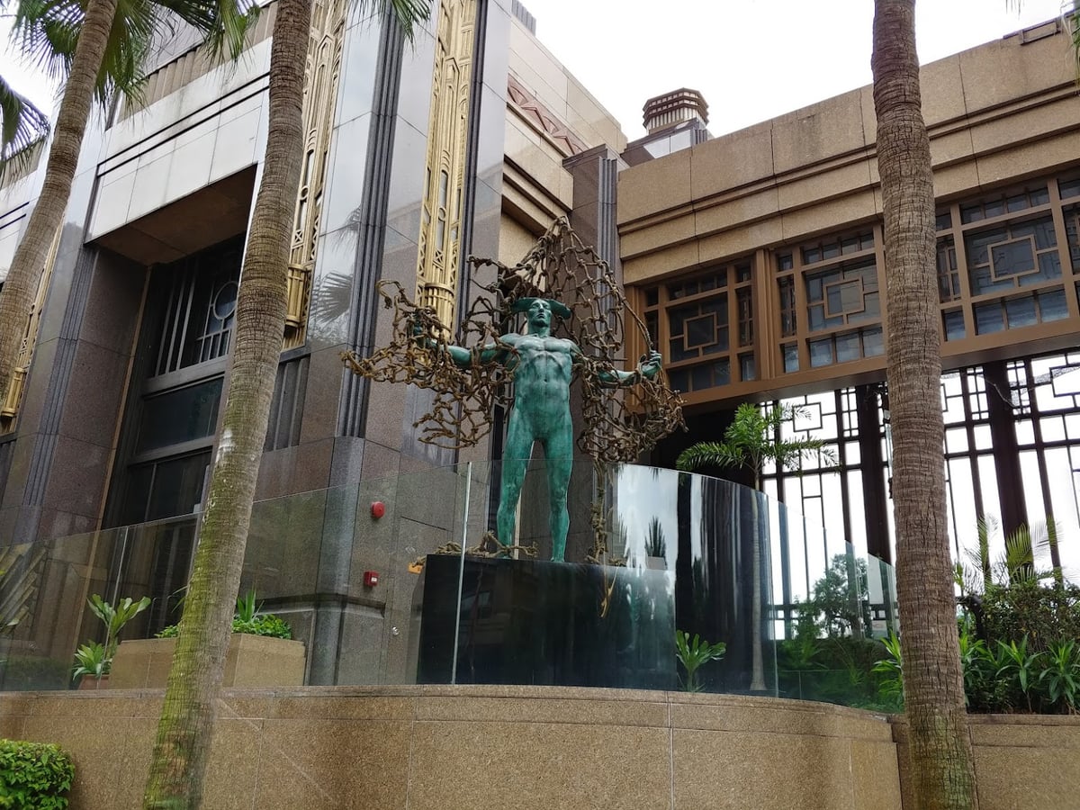 Edificios históricos y calles del centro de Singapur