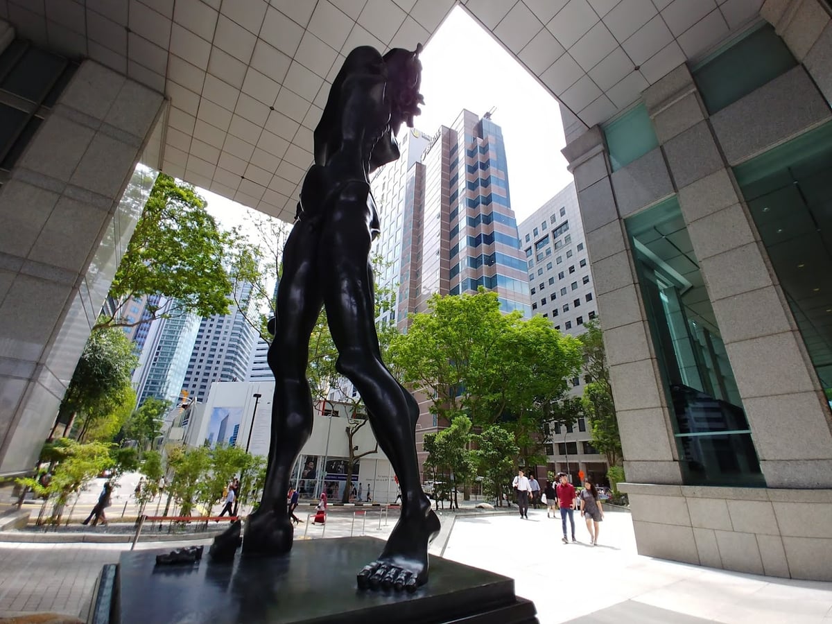 Edificios históricos y calles del centro de Singapur
