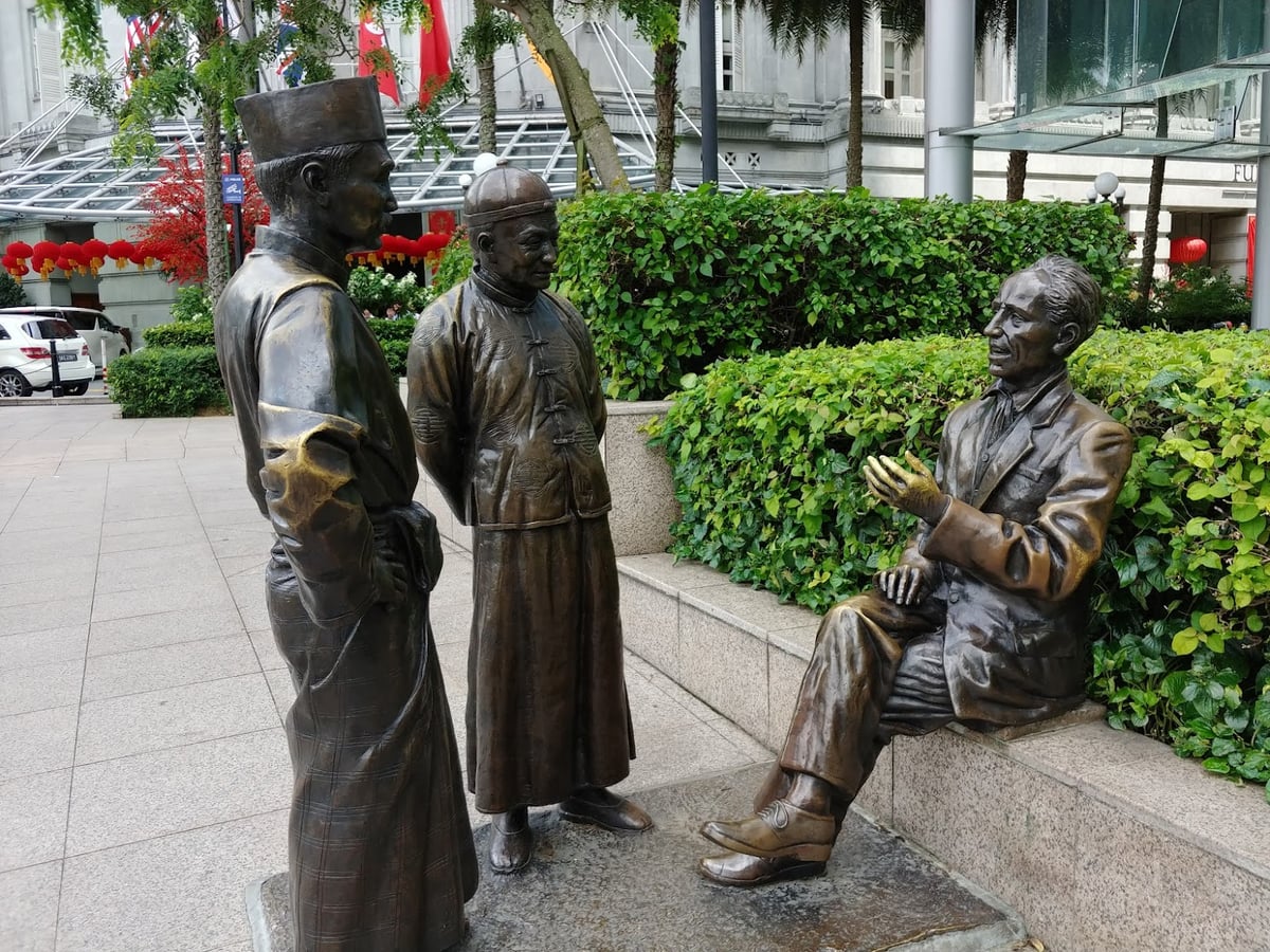 Edificios históricos y calles del centro de Singapur