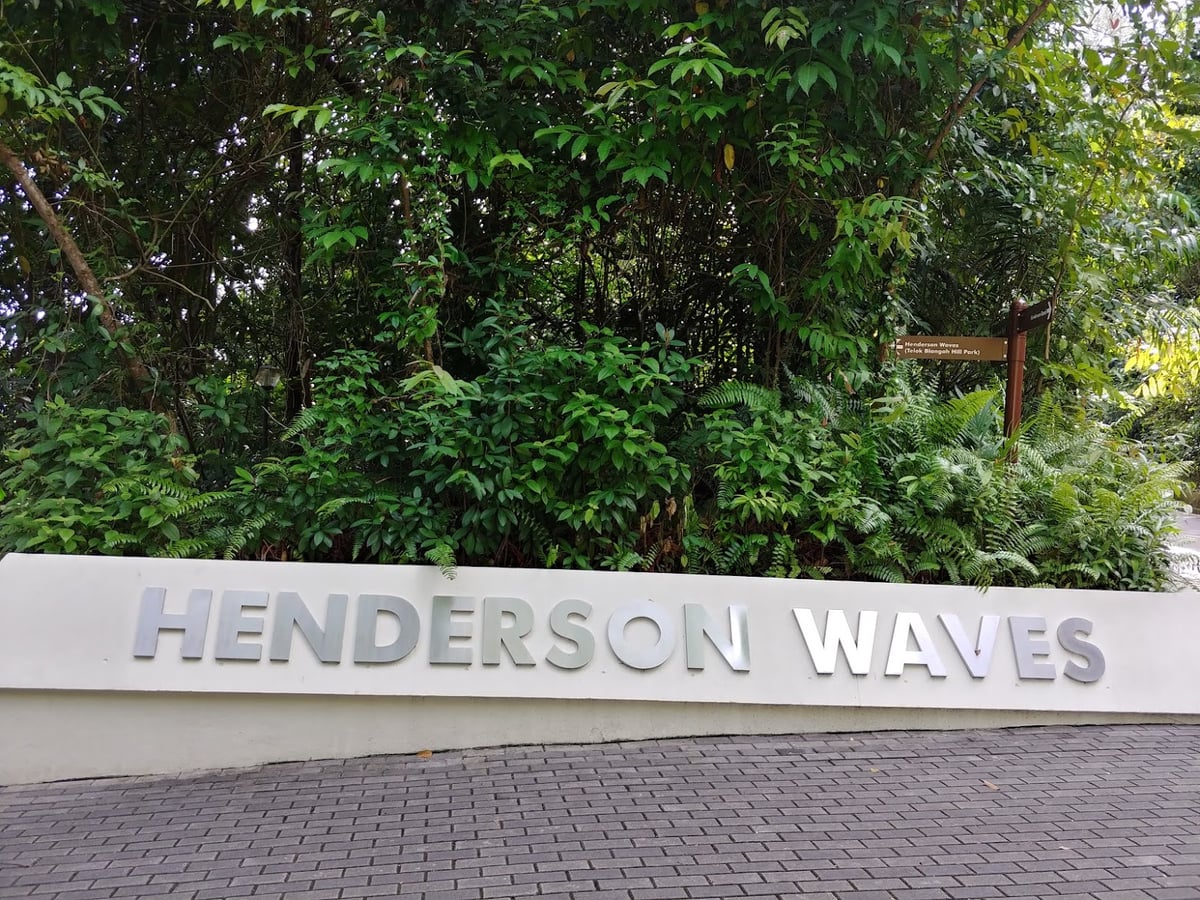 Paisaje de la isla de Sentosa en Singapur con playas, jardines y atracciones